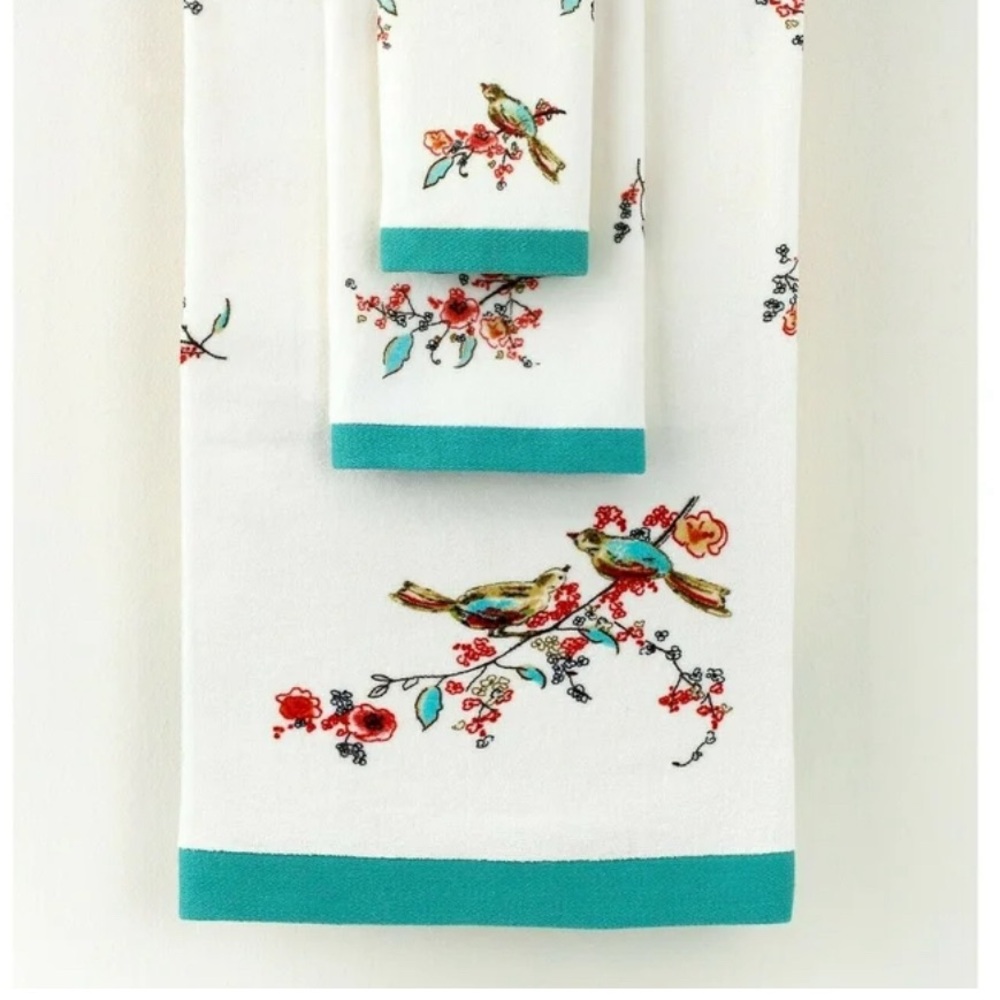 Lenox Chirp bath towel. Impossible to find.